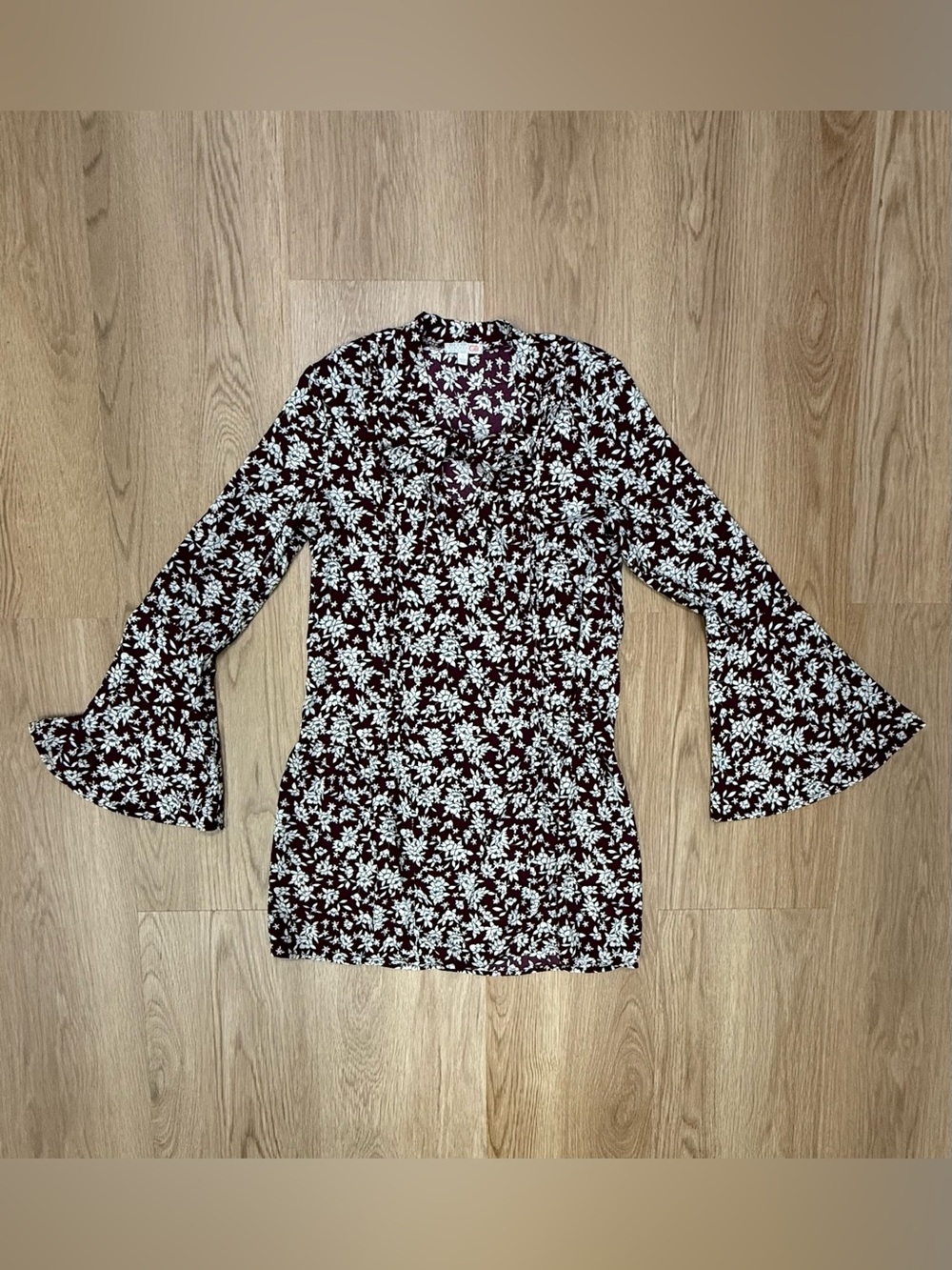 Women's Burgundy Floral Bell-Sleeve Dress
